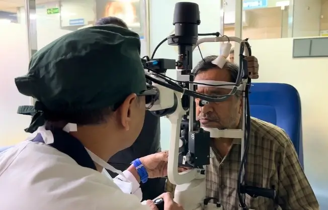 Eye care in old age people